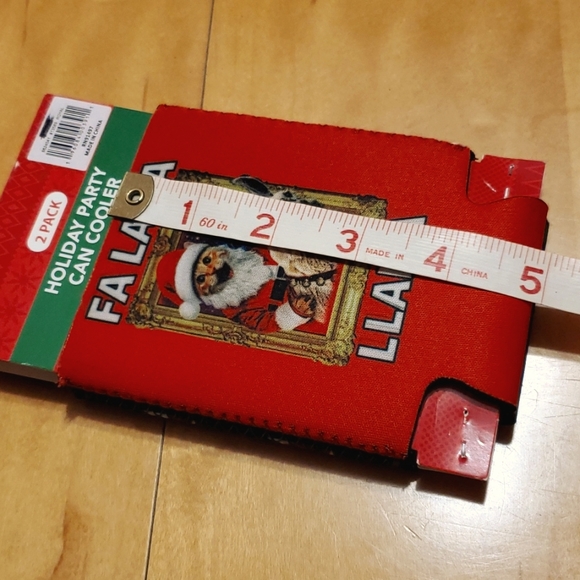 NWT ๐โค๏ธ HOLIDAY THEMED can cooler coozies ๐
๐ โค๏ธ ๐ป - 5" height - Picture 3 of 4